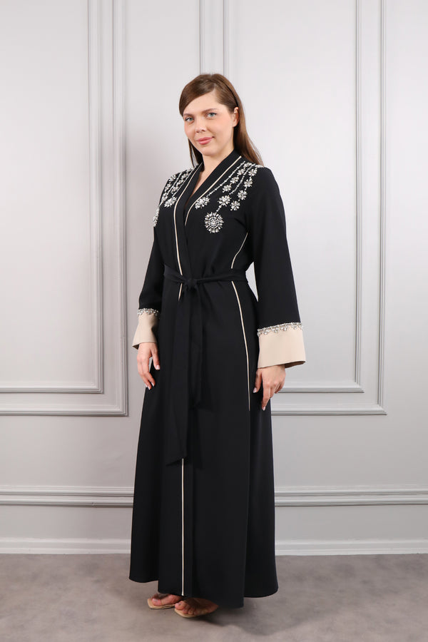 Taş Detaylı Beli Kuşaklı Abaya Siyah-Bej